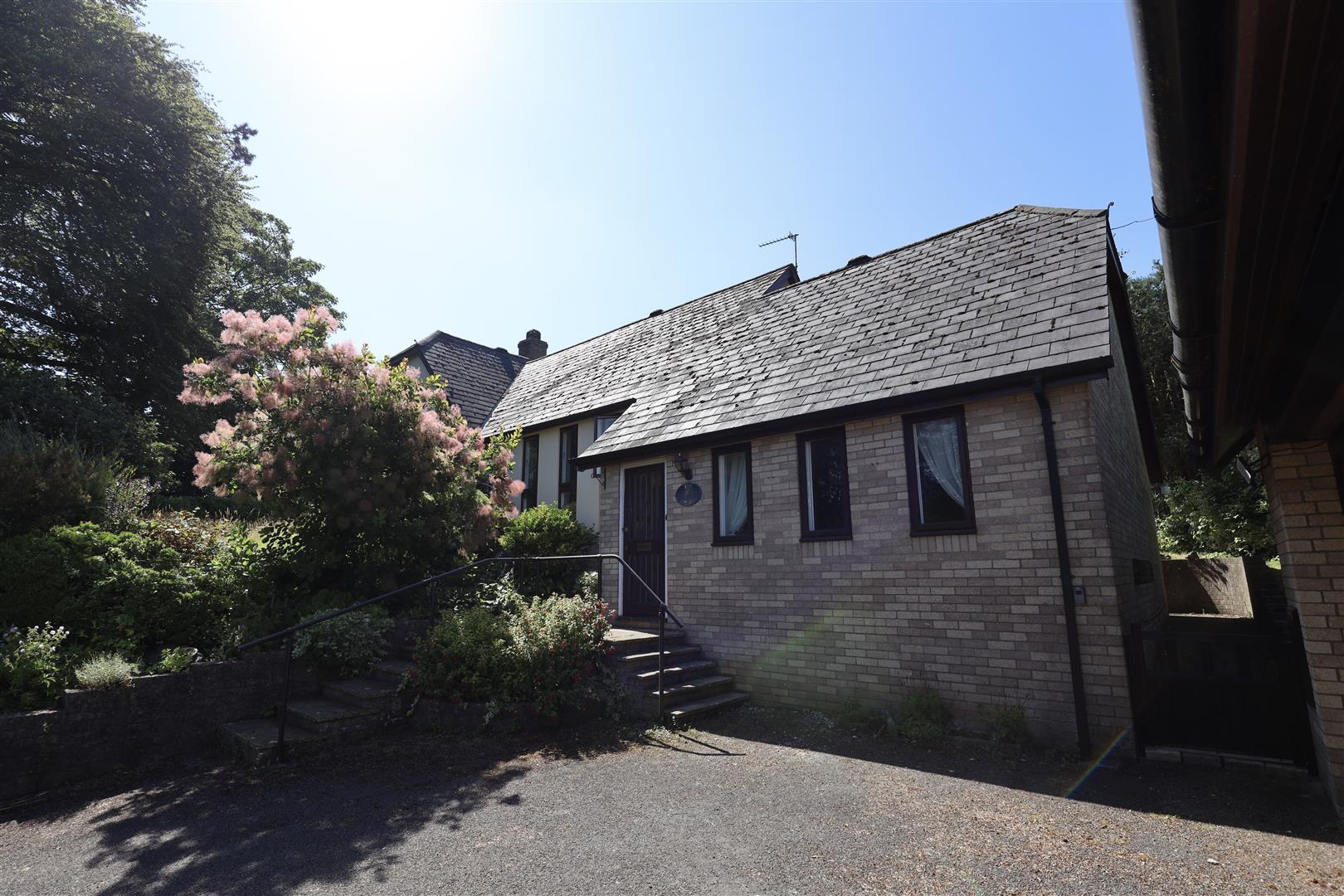 Primrose Hill, Cowbridge, Vale of Glamorgan, CF71 7DU